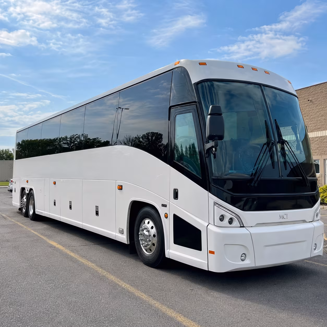 senior congregation buses with ada accessible options in indio